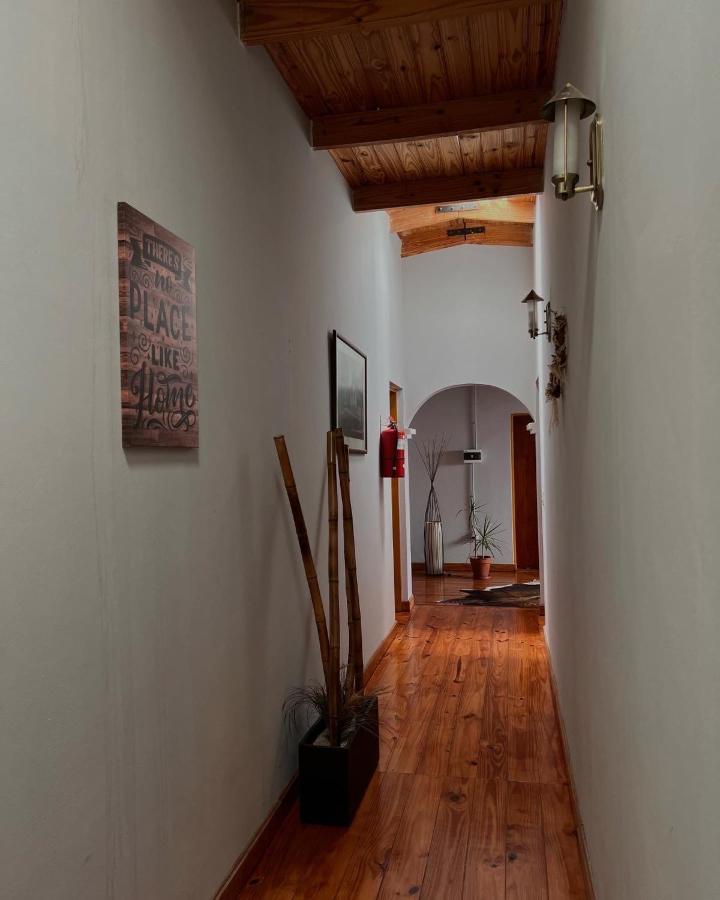 Hosteria Isabel Departamentos Y Habitaciones Con Bano Privado Las Grutas Exterior photo