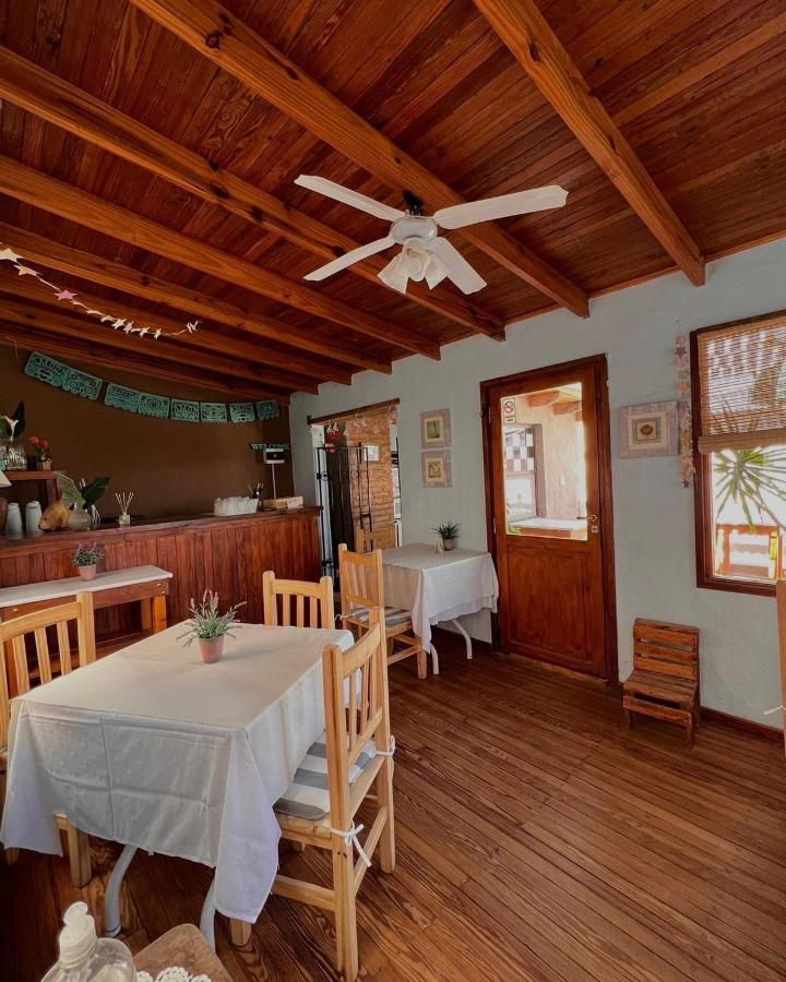 Hosteria Isabel Departamentos Y Habitaciones Con Bano Privado Las Grutas Exterior photo