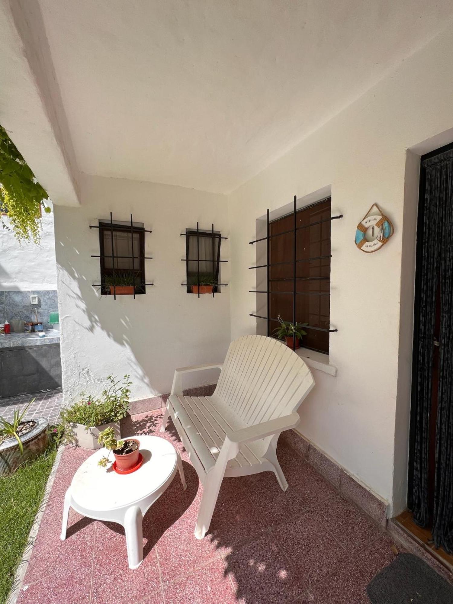 Hosteria Isabel Departamentos Y Habitaciones Con Bano Privado Las Grutas Exterior photo